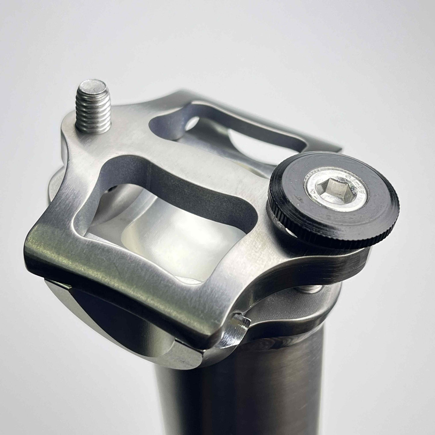 Tige de Selle Droite en Titane Laget | Zéro déport, 27,2/31,6 mm