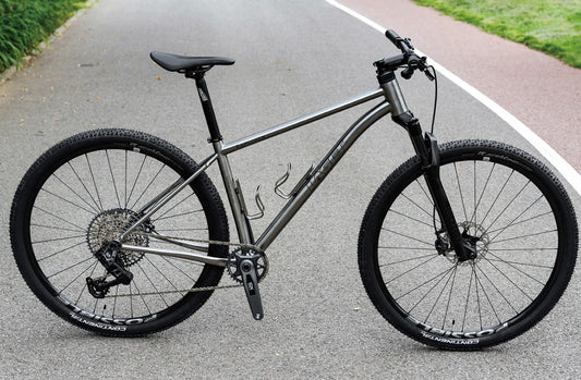 Laget Explorer titanium MTB sample bike build