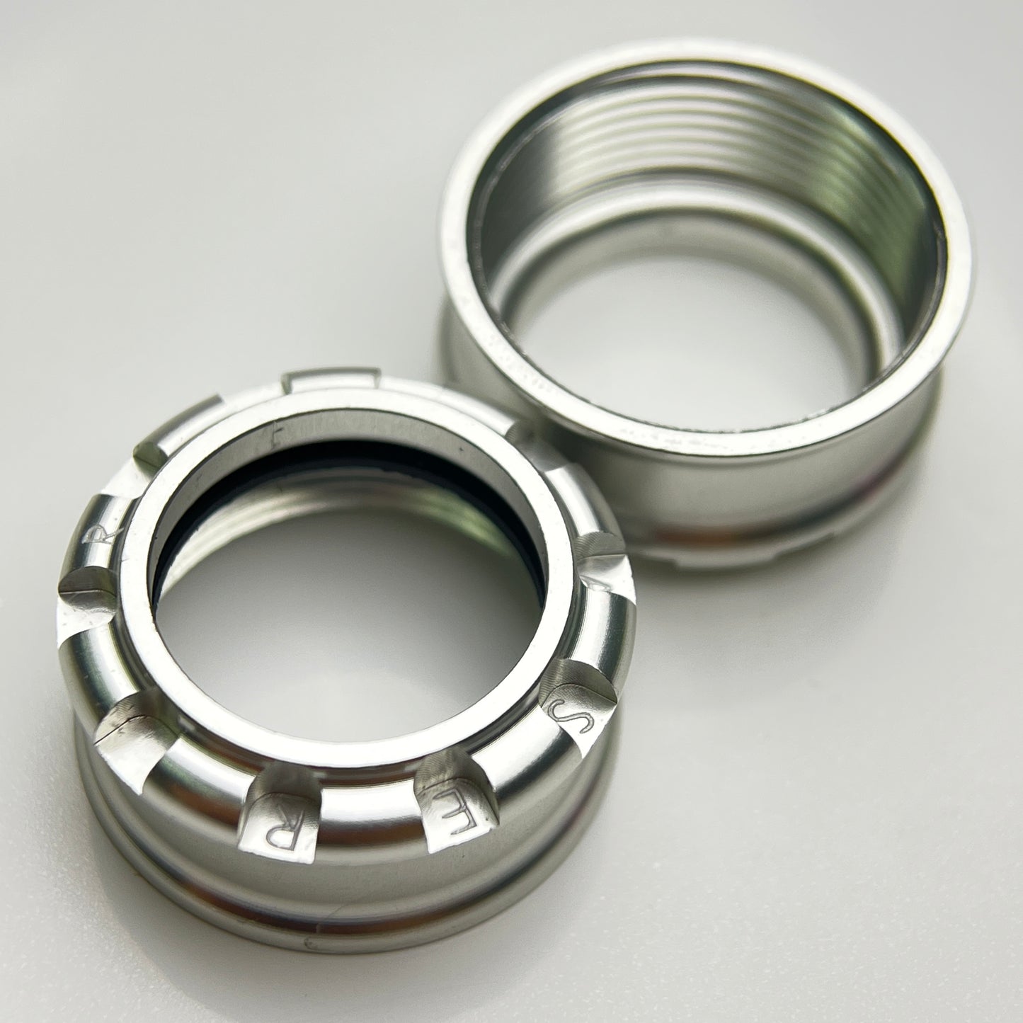 Nắp đậy trục bàn đạp Look Keo Blade nhẹ | Nắp trục Blade Carbon