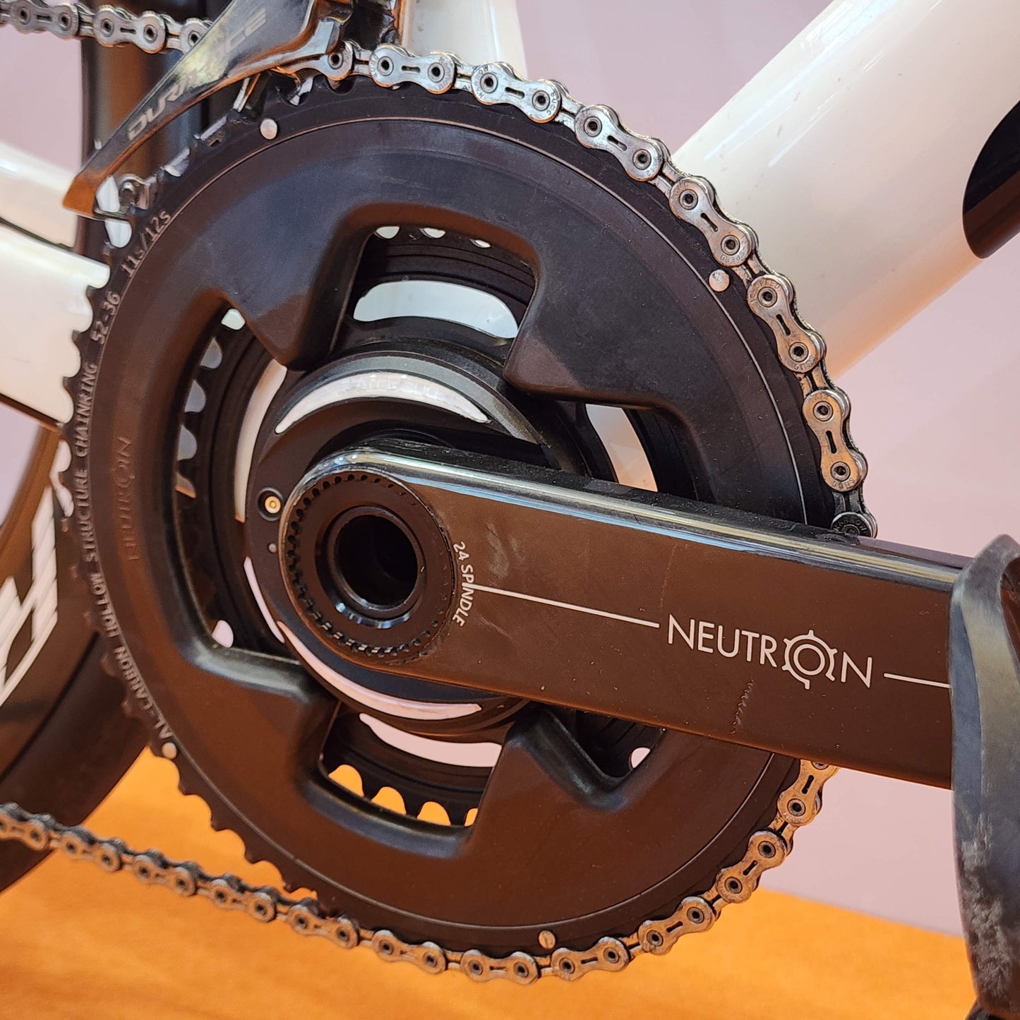 Neutron Hollow Carbon Chainring | 11/12s | 50-34/52-36 | Mulai dari 129g!
