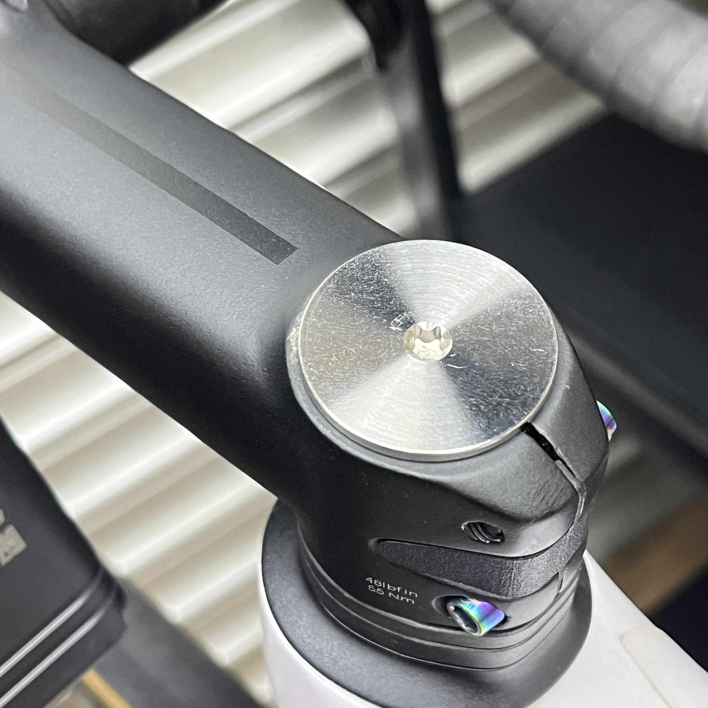 One-Piece Integrated Titanium Stem Cap and Bolt | M6x33 T25 Torx