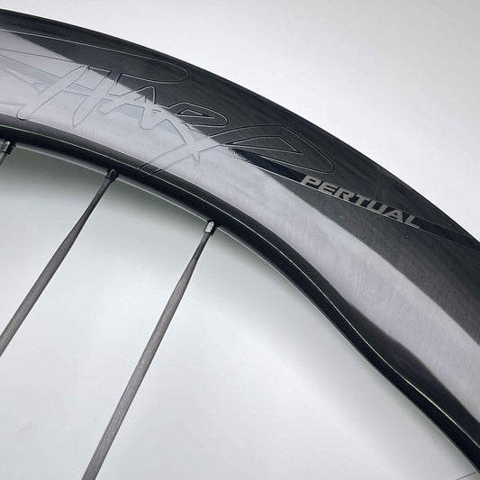 ล้อเสือหมอบ Pertual SHARP ADV Road Disc | น้ำหนัก 1245 กรัม, ขอบล้อสูง 47/53 มม. และ 52/58 มม., ลูกปืน CeramicSpeed, ซี่ลวดคาร์บอนแบบอินทิเกรต