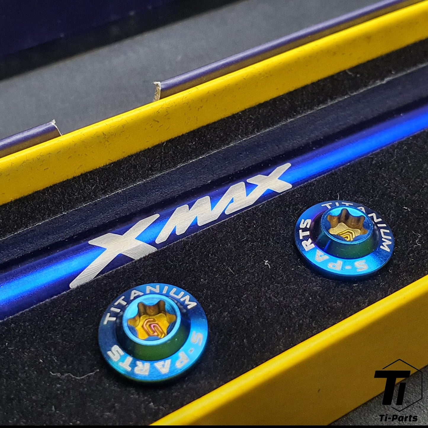 Yamaha XMAX 300용 티타늄 액슬 | 앞바퀴 축 샤프트 키트 | 티타늄 나사 5등급 싱가포르