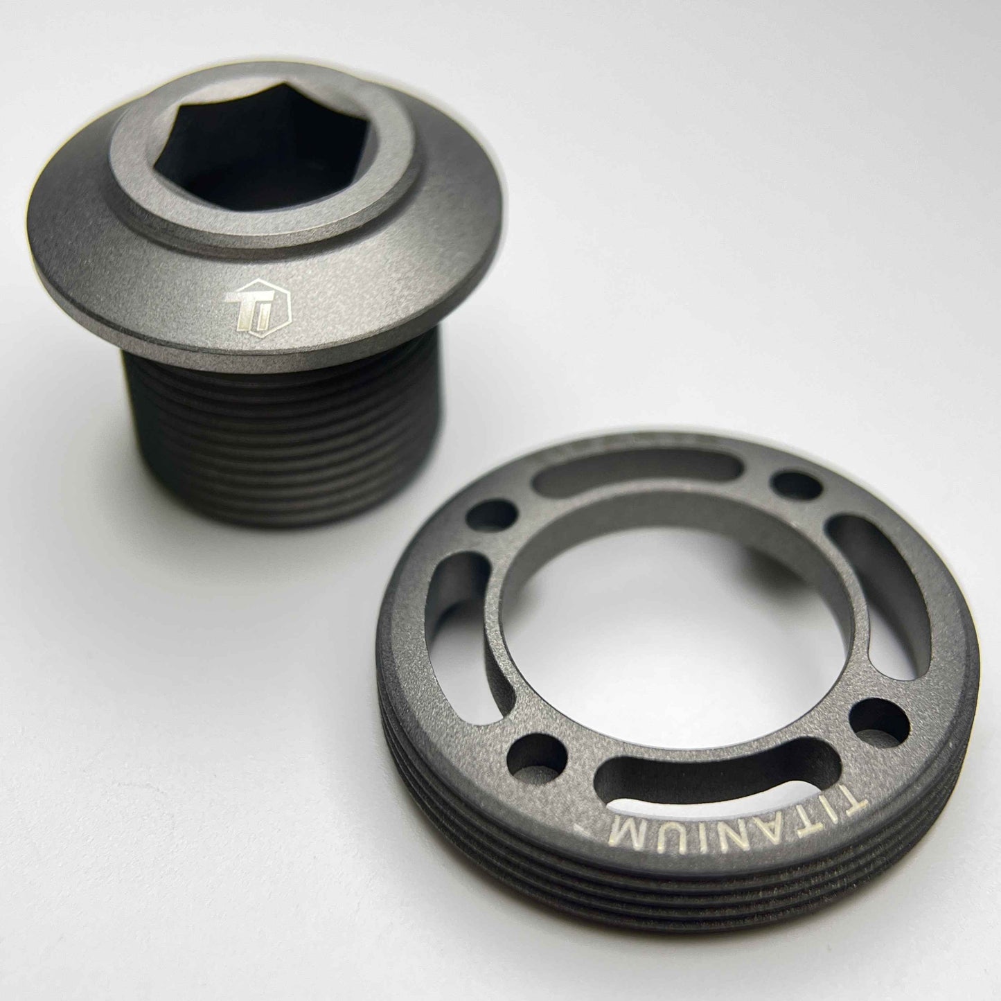 Cache-manivelle SRAM DUB en titane | Transmission Red Force Rival eTap AXS E1/D1 Quarq 12 vitesses | Dérailleur avant Eagle XX1 X01 X1 NX GX