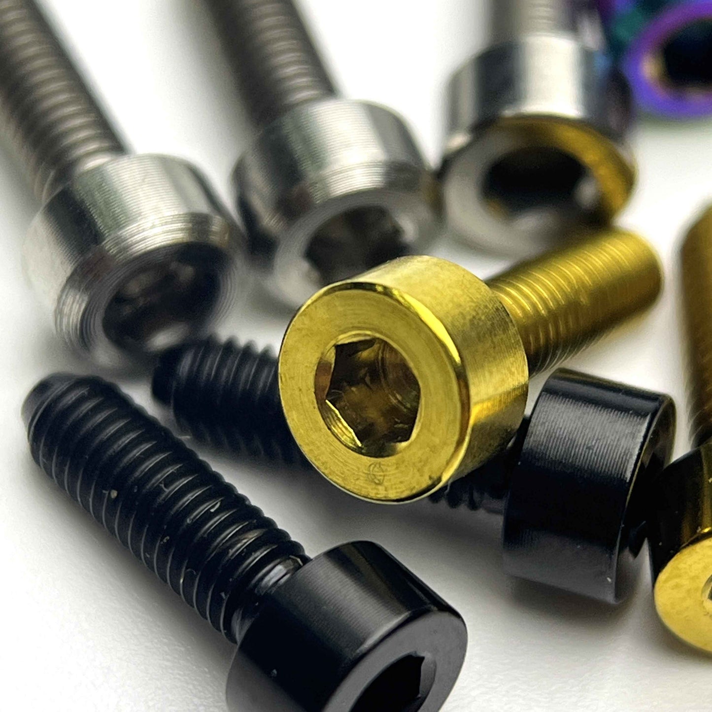 SRAM S900 Aero HRD Titanium Reservoir Bolt | Triathlon, TT