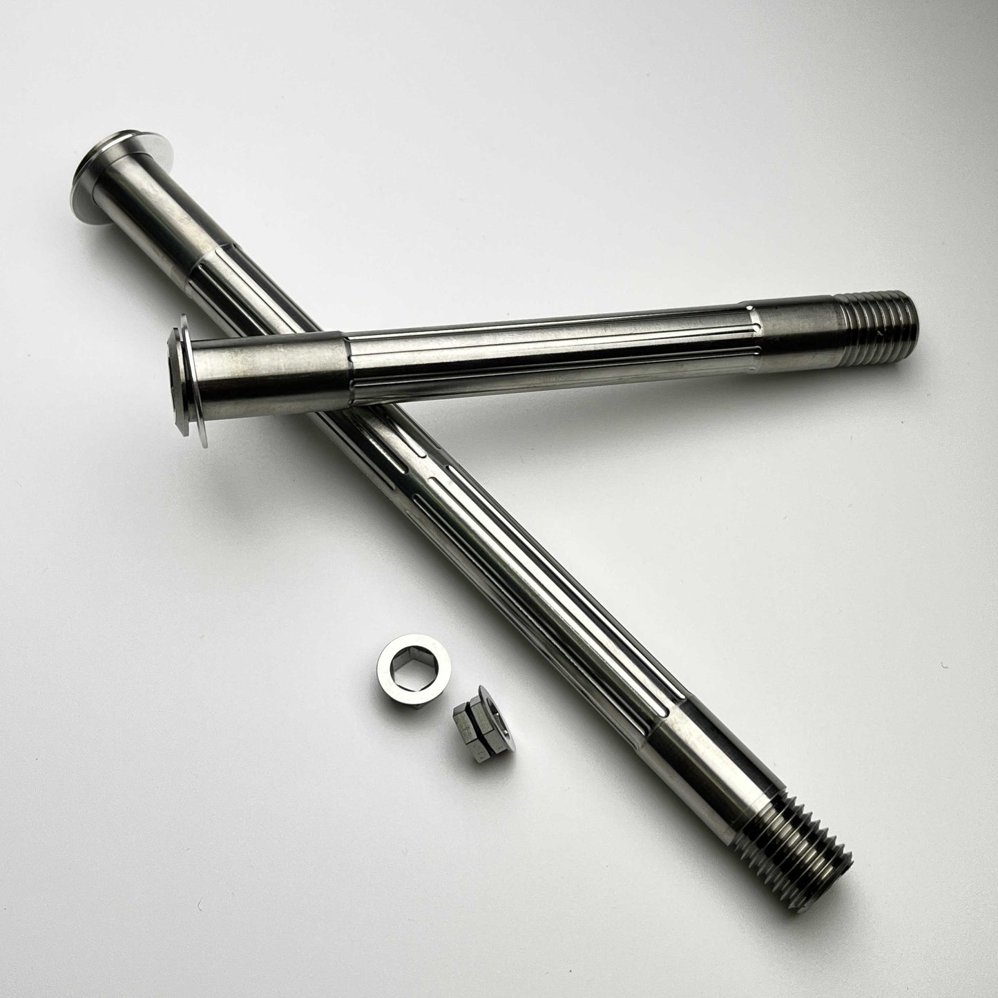 Superlätt 39,47 g titan genomgående axel för Giant Propel TCR Defy