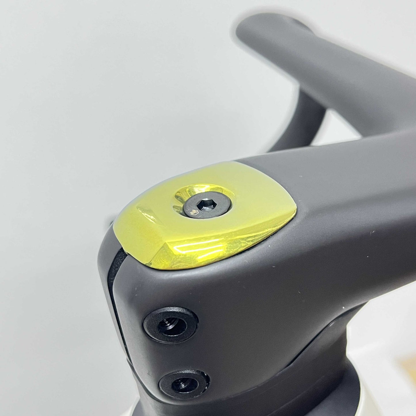 Tytanowa, ręcznie polerowana nakładka na mostek Roval Rapide | Zintegrowana osłona kierownicy Specialized S-Works SL8 SL7