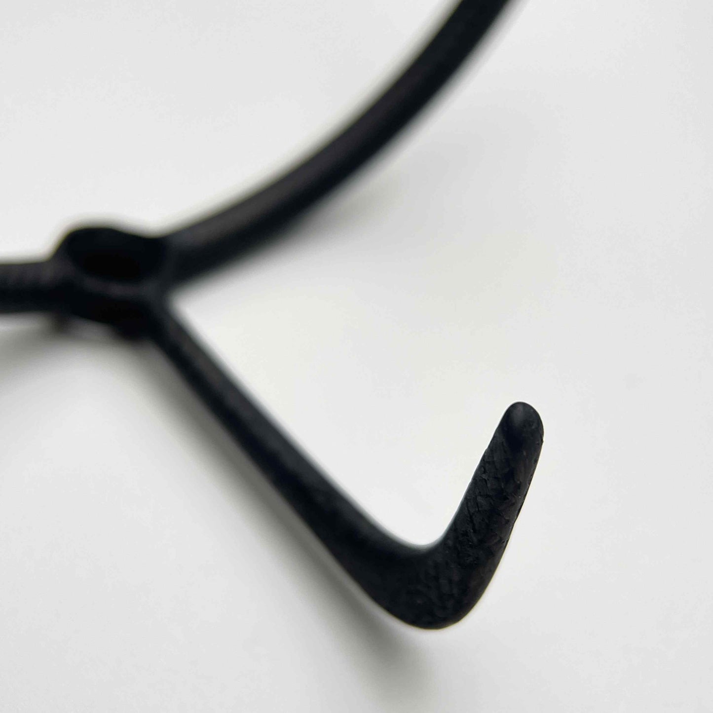 TiParts 5.6g CARBON Bottle Cage | ULTRA Lightweight with Special Hollow Ti Bolt