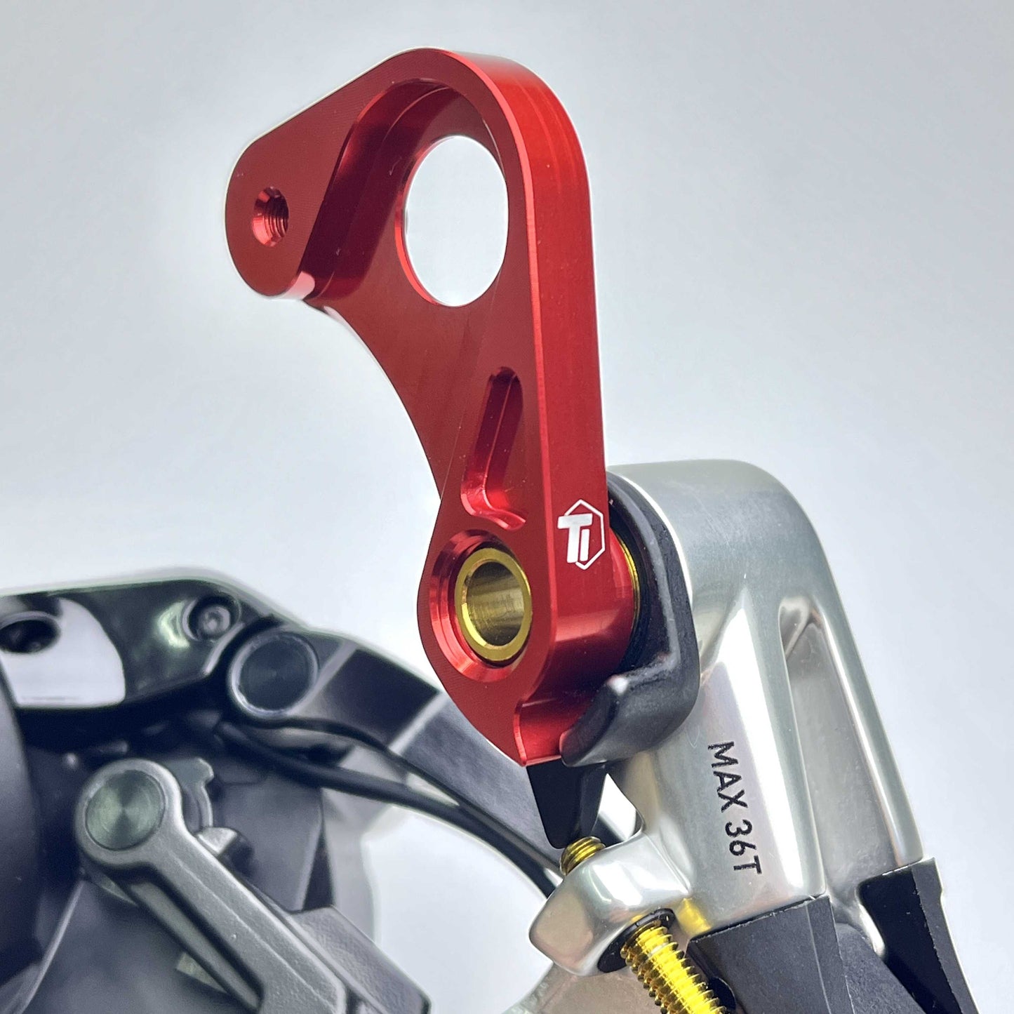 Pinarello 直裝式後變速器吊耳 | Shimano