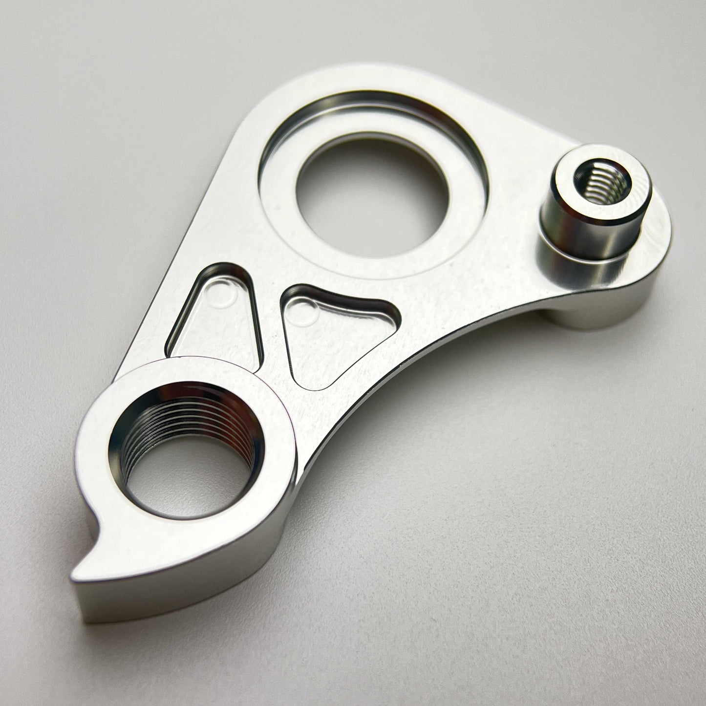 Pinarello 直裝式後變速器吊耳 | Shimano