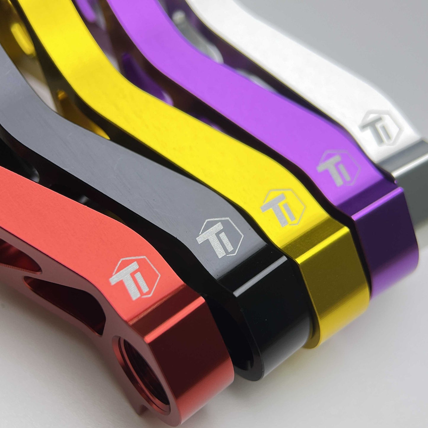 Pinarello 直裝式後變速器吊耳 | Shimano