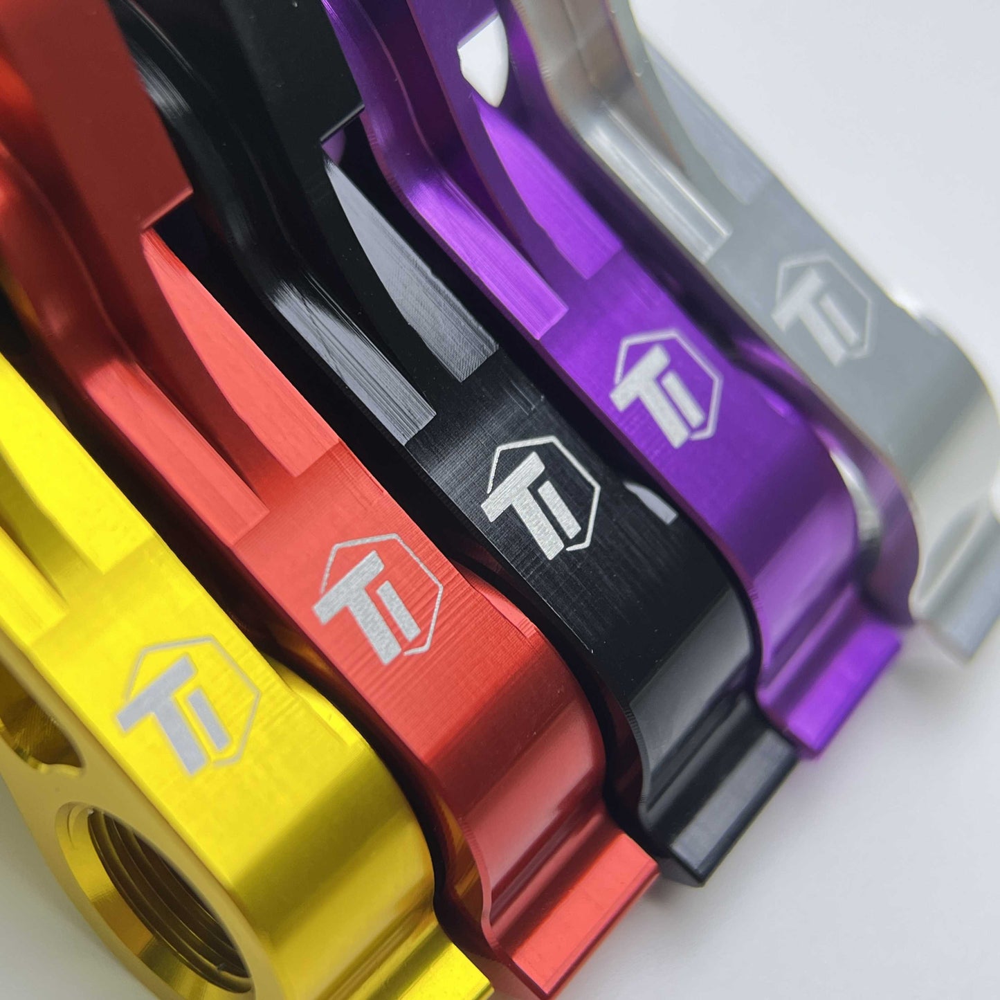 Pinarello 直裝式後變速器吊耳 | Shimano