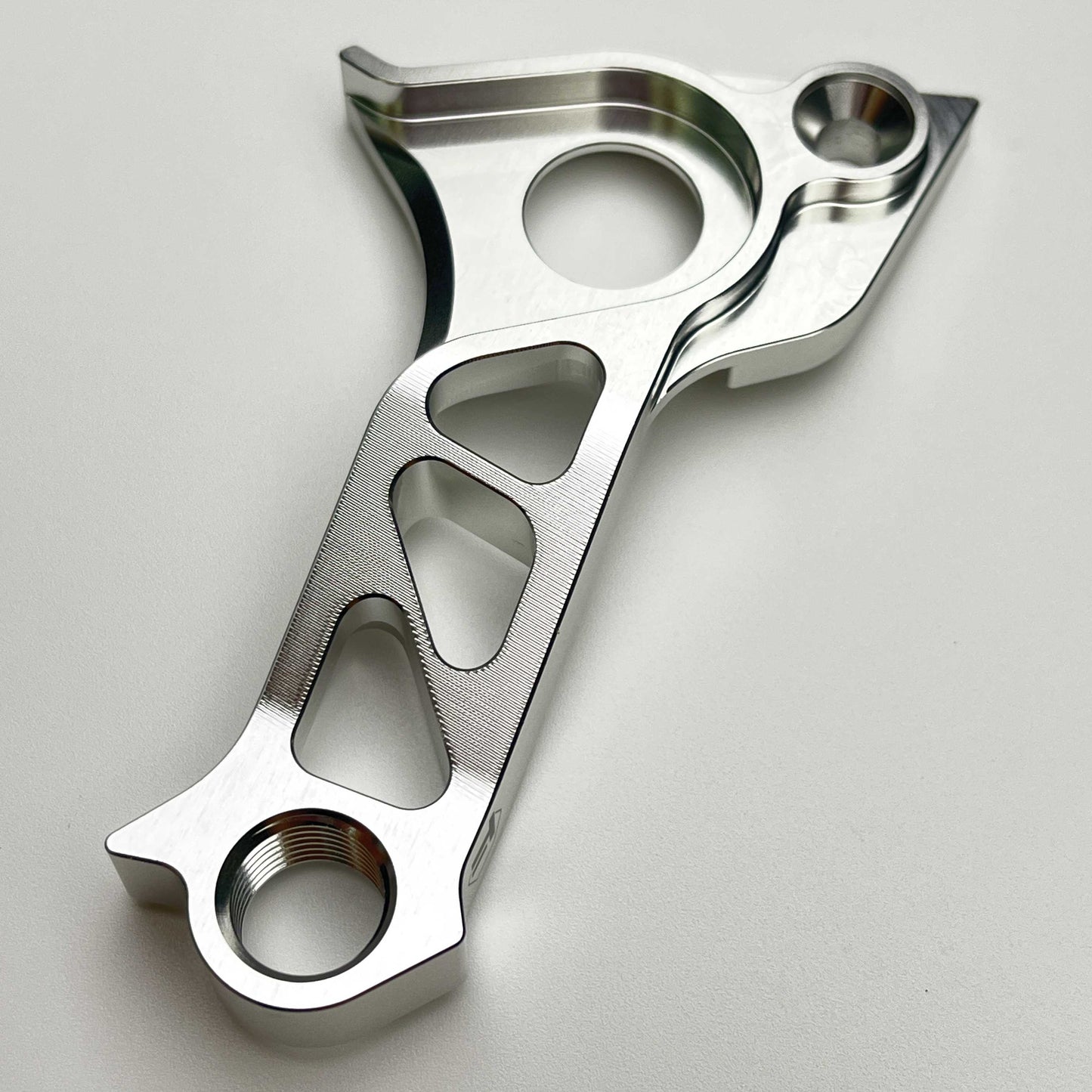 Pinarello 直裝式後變速器吊耳 | Shimano