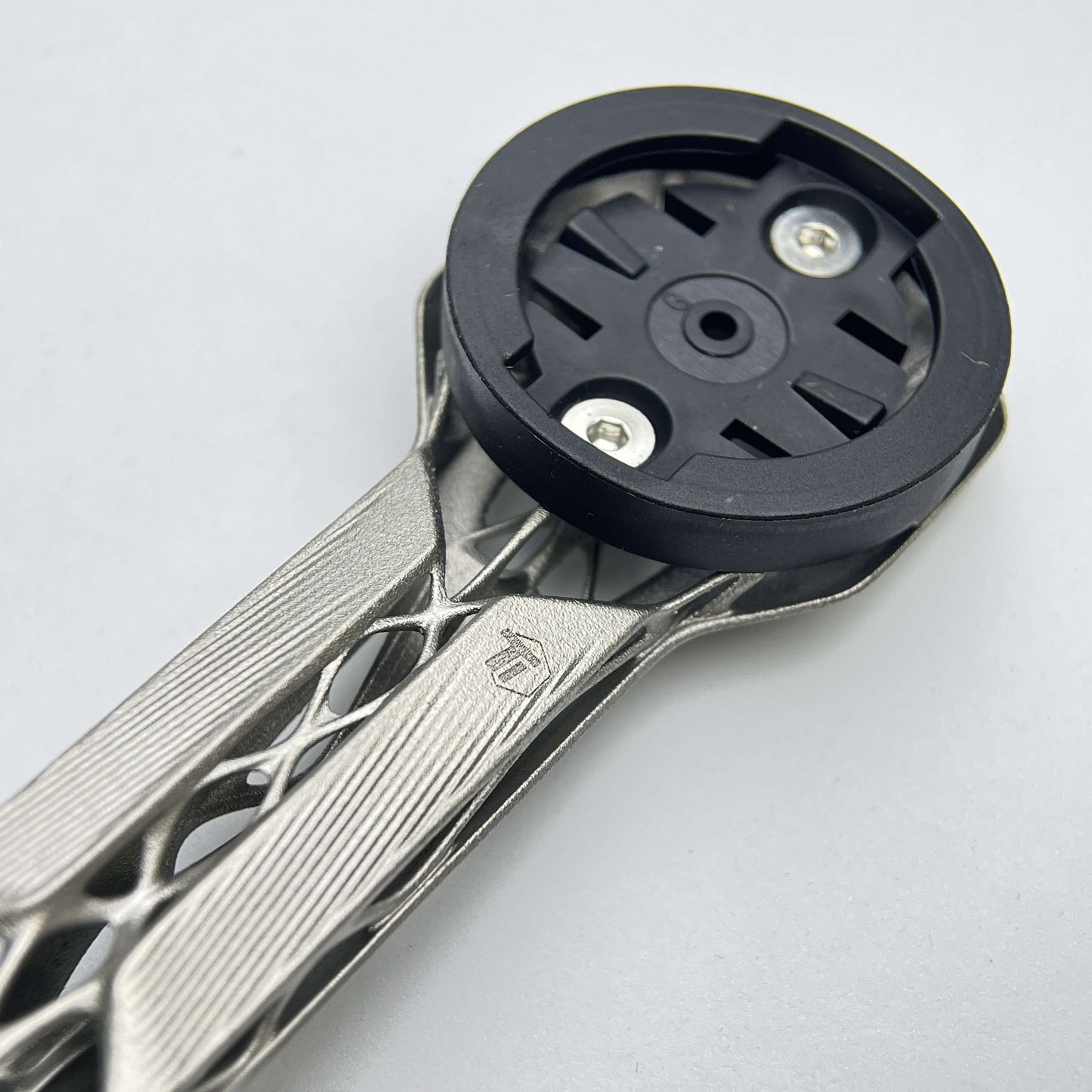 ขาตั้งคอมพิวเตอร์จักรยาน Trek Madone Gen 8 Titanium - Club Series | Trek Aero RSL Road