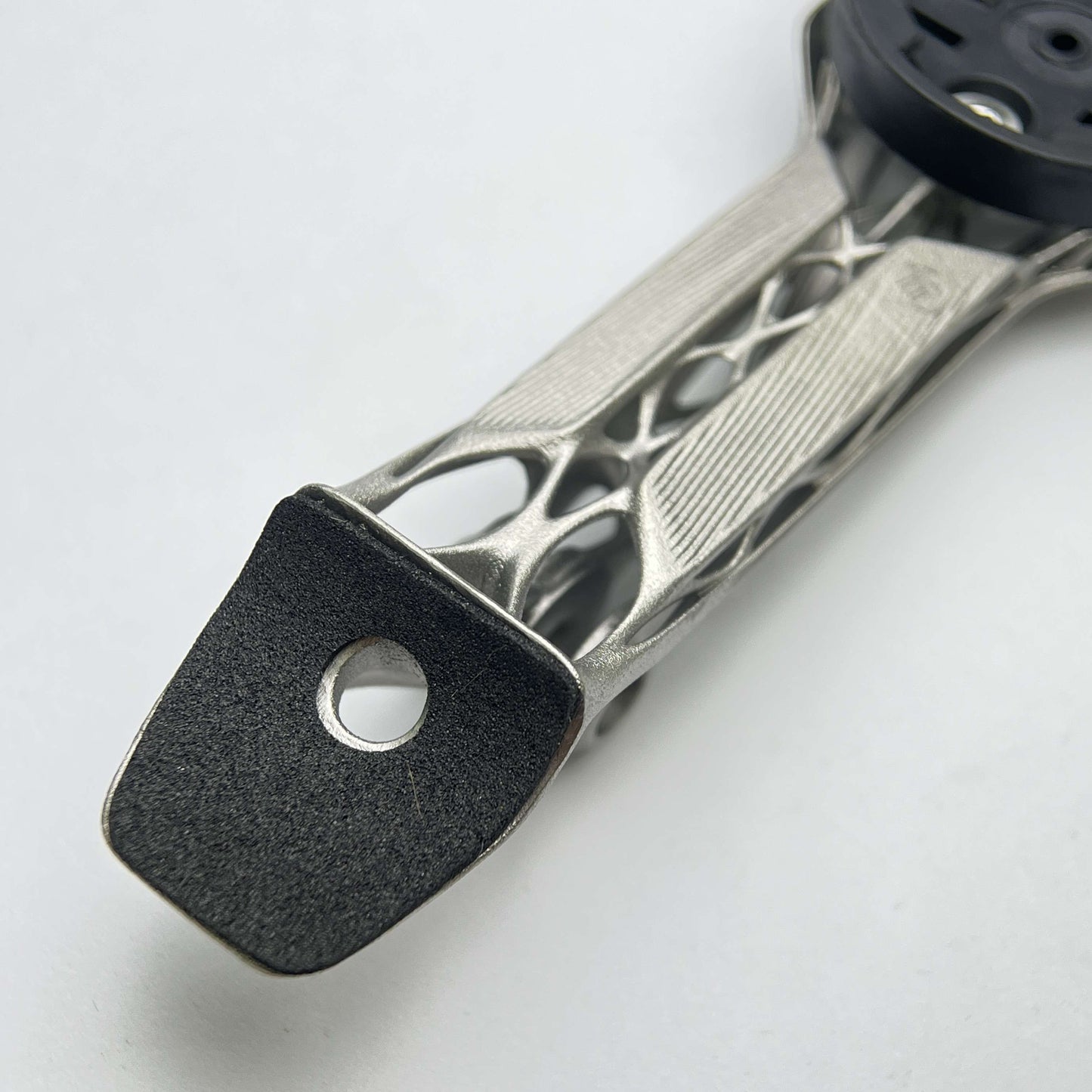 ขาตั้งคอมพิวเตอร์จักรยาน Trek Madone Gen 8 Titanium - Club Series | Trek Aero RSL Road