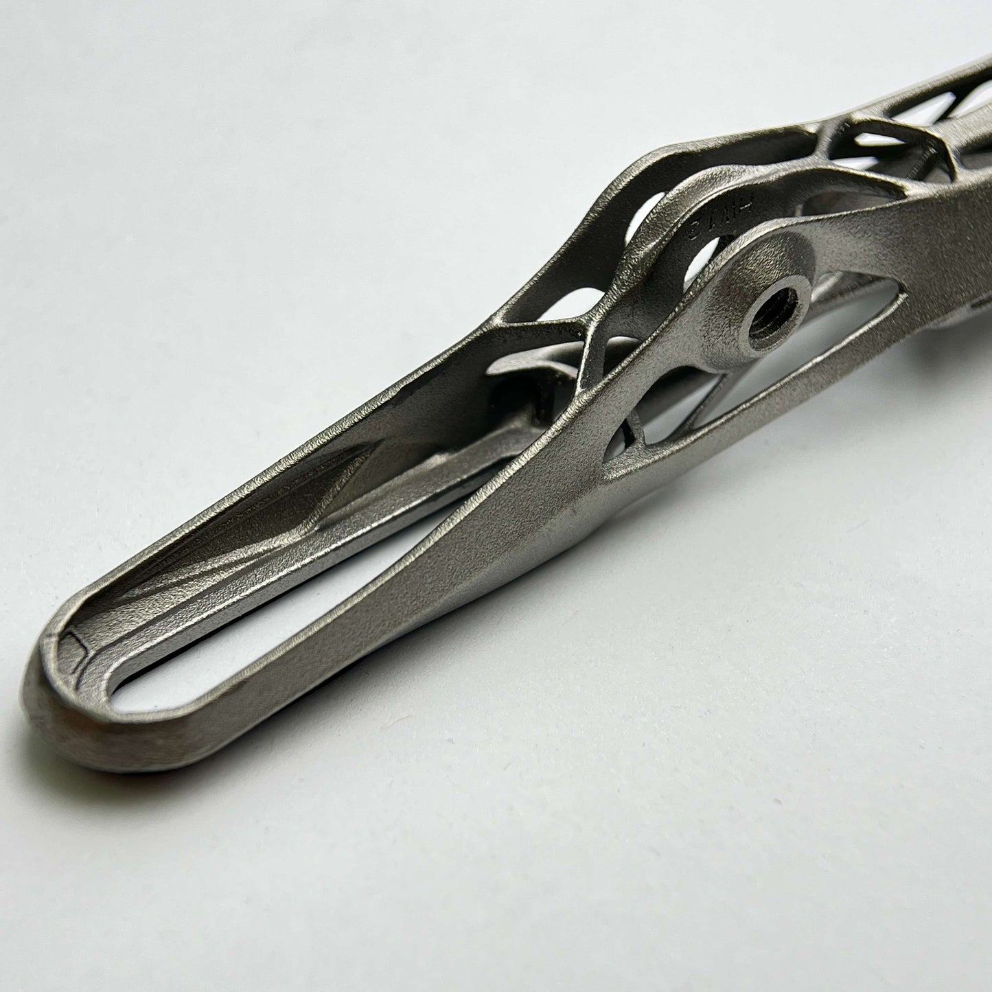 Универсальное крепление для велокомпьютера на руль из титана – серия Club