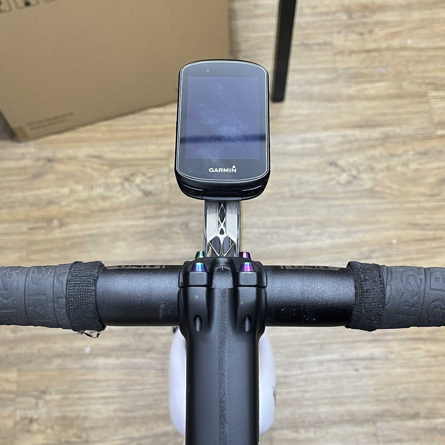 Universal Stem Titanium Bike Computer Mount - Club Series | 2-Piece Bar & Stem | Giant