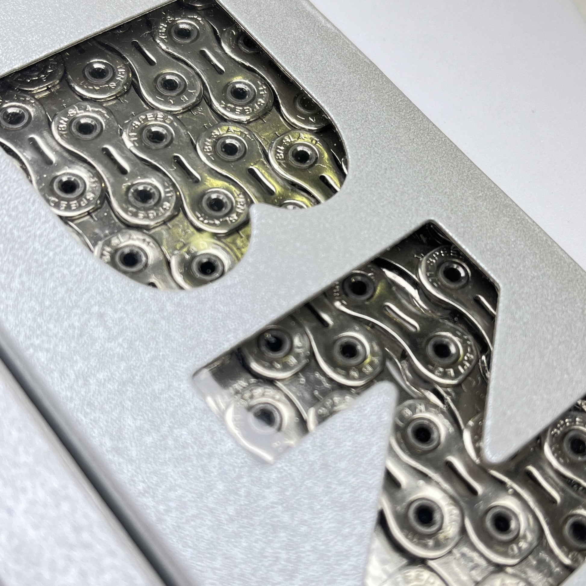 YBN SLA110-Ti-N 11-speed bicycle chain titanium silver