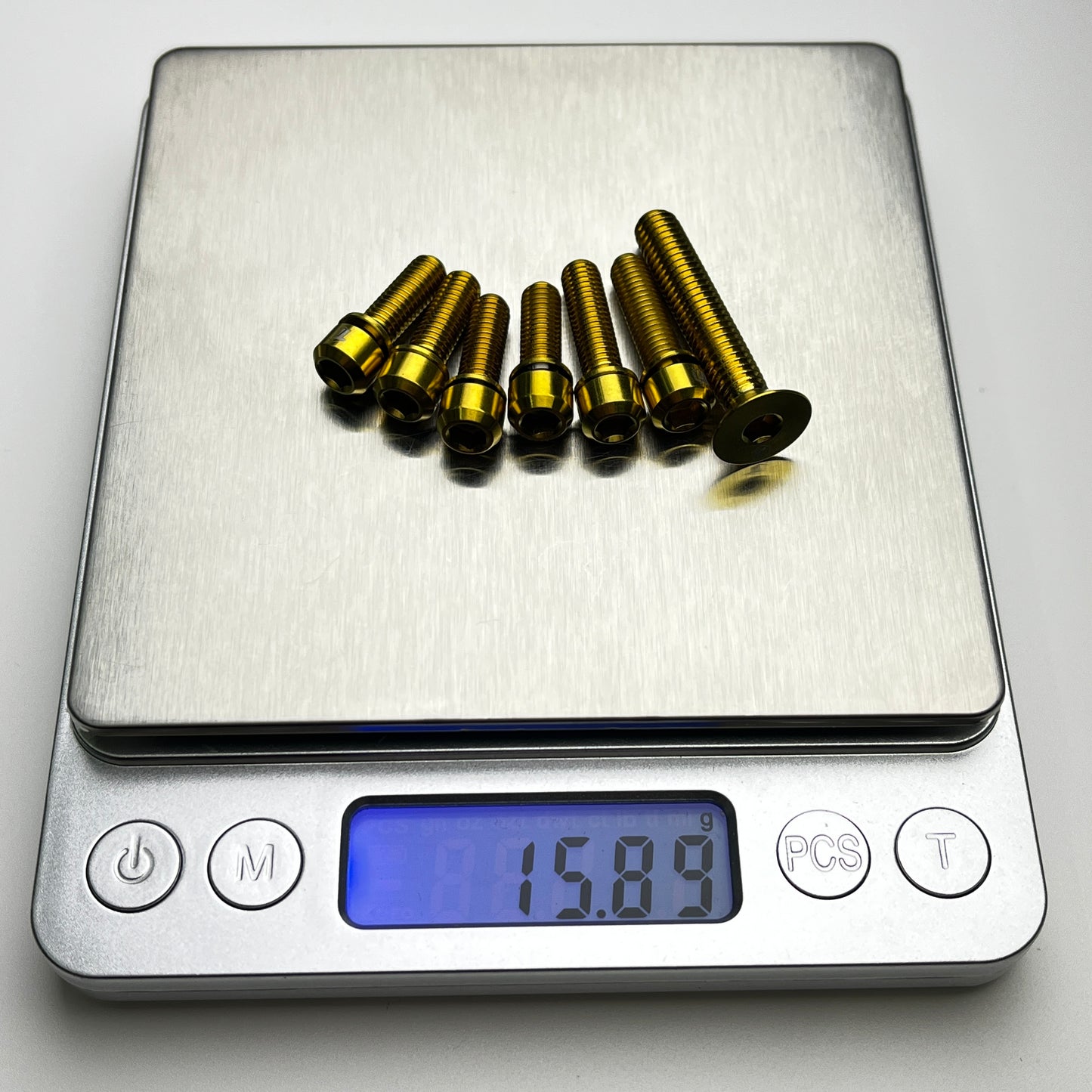 طقم ترقية براغي التيتانيوم من Giant TCR Advanced Disc 2021/2022