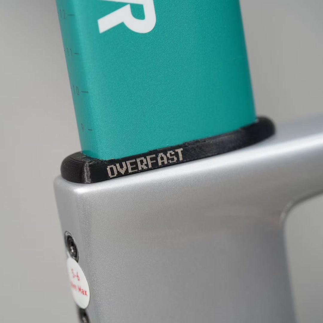 OVERFAST Factor ONE 2026 Sattelstützen-Staubschutz | 1,8g