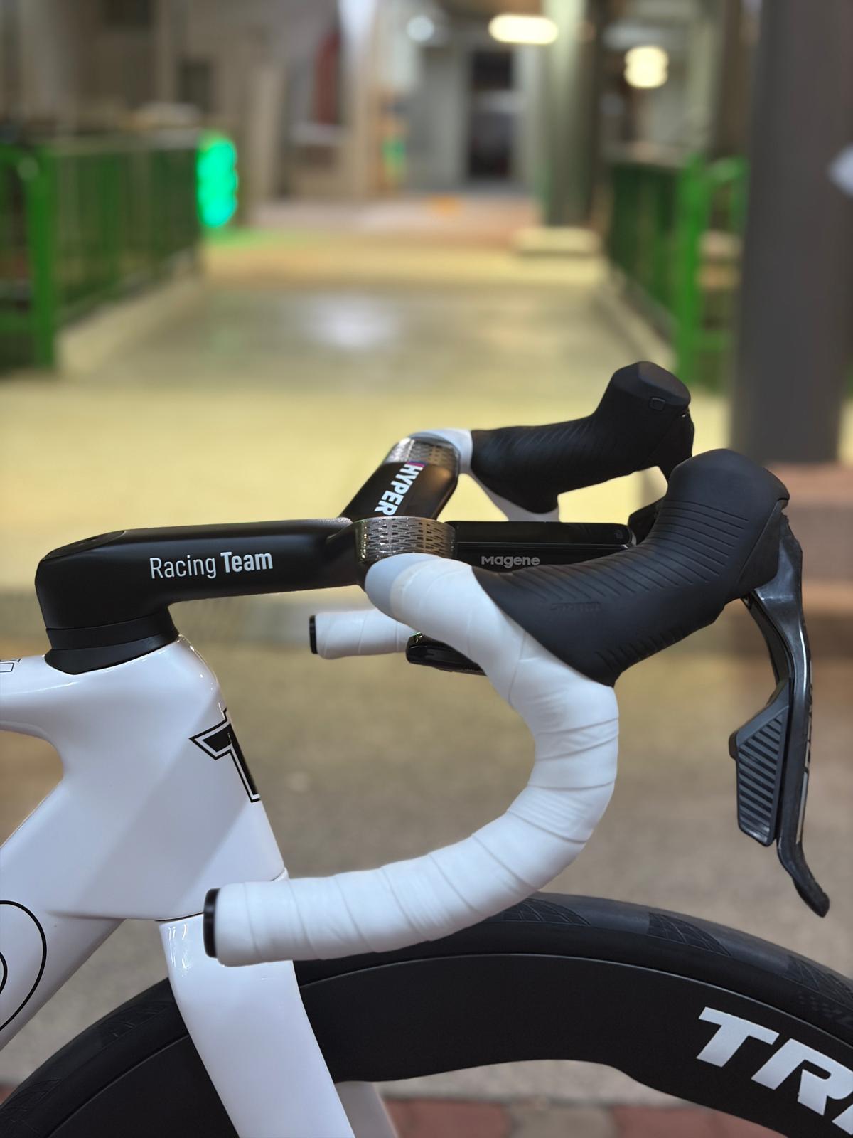 TAVELO RISE 整合式空力車把 | 20mm 上揚把型 | 終身保固